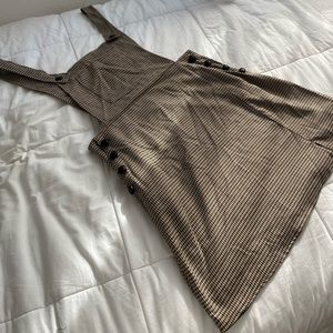 Houndstooth button overall dress with pockets